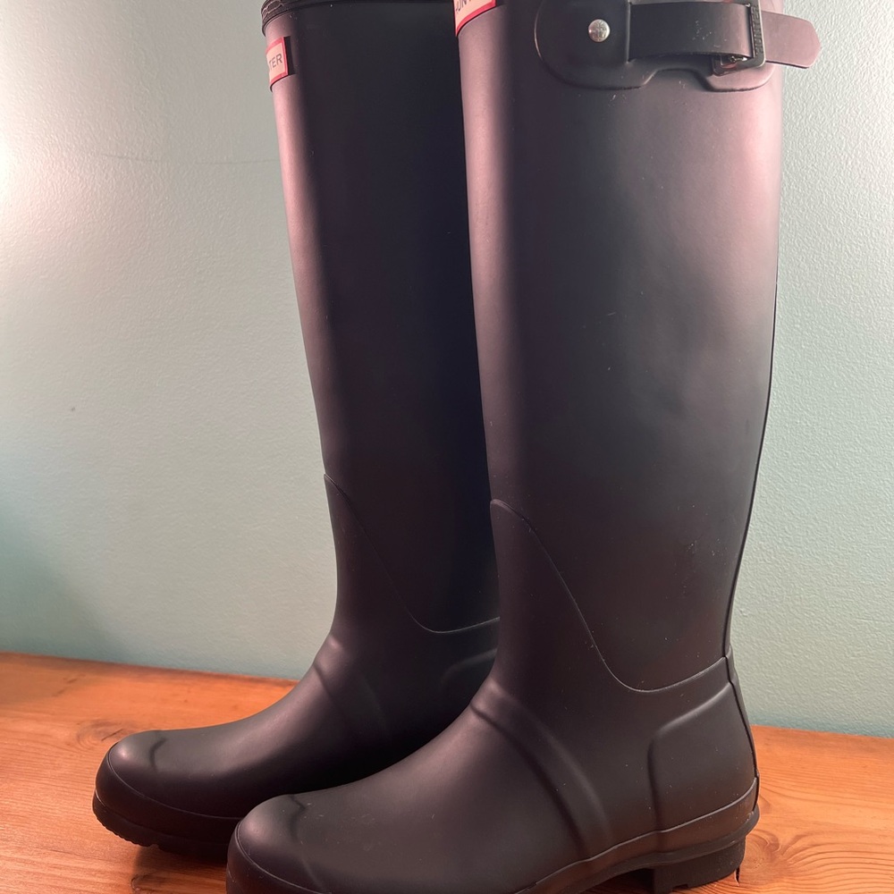Hunter Black Knee-High Boots